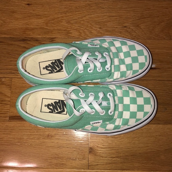 Vans - Picture 2 of 3